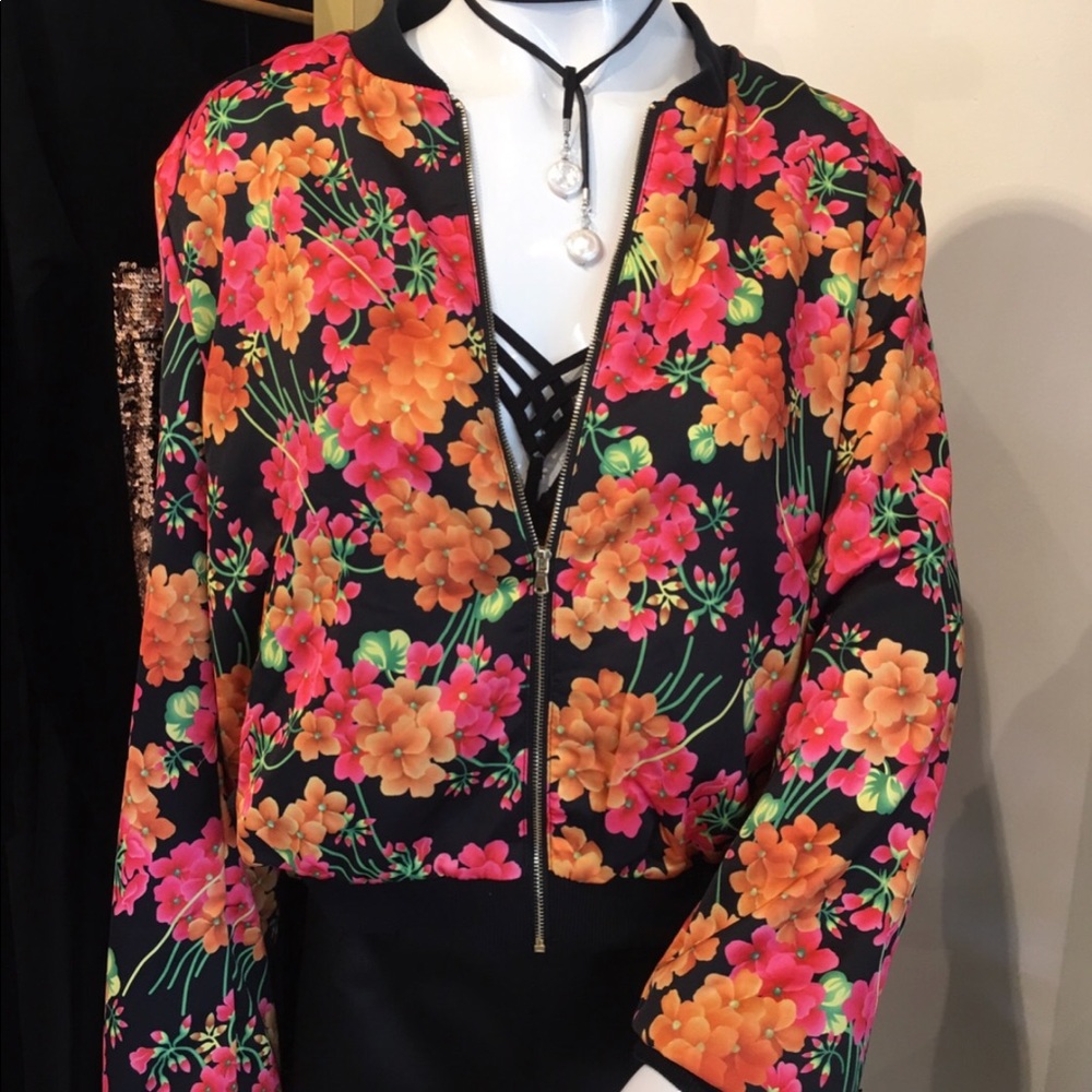 Floral Gucci-ish bomber jacket